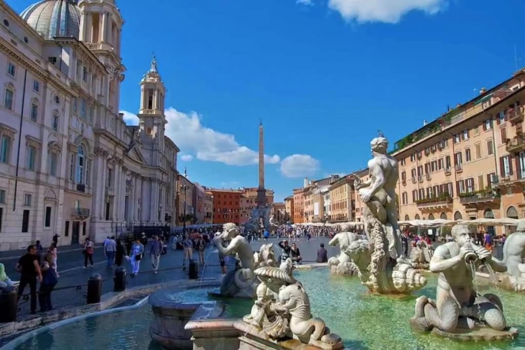 And Historic Rione Near Colosseo * Roma